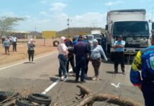 Tensión en la Falcón-Zulia: Protesta por fallas de voltaje en Buchivacoa culmina con acuerdos y vía despejada