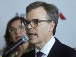 Recursos del sector petrolero y gasífero se destinarán a la reconstrucción nacional