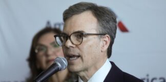 Recursos del sector petrolero y gasífero se destinarán a la reconstrucción nacional