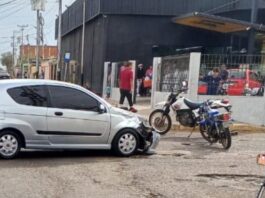 Del choque a los puños: Dos detenidos tras brutal riña por un accidente vial en Caja de Agua
