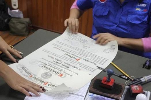 Títulos universitarios venezolanos ahora se apostillan 100% en línea