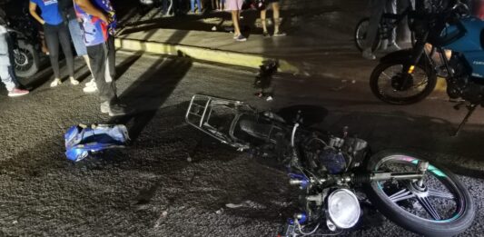 Vídeo| Accidente deja un fallecido y un herido de gravedad en Punto Fijo