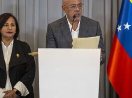 Oficialismo y oposición cierran primera ronda de diálogos: Acuerdan cambios en la justicia y priorizar atención tras los sismos