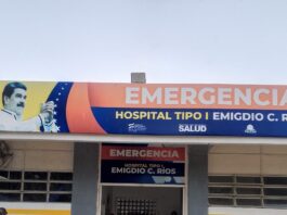 ¡Por esquivar un hueco! Adolescente termina en el hospital tras deslizar en su moto en Churuguara