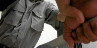 Apuñalado sujeto por dos hombres ebrios en el centro de Punto Fijo