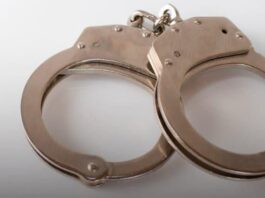 Tres hermanos apuñalan a su padrastro tras una acalorada discusión