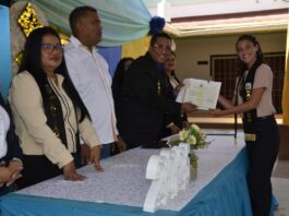 U.E.N. Maestra Josefina Goitia de Moreno de Amuay egresa a 46 nuevos bachilleres que superaron los desafíos de la pandemia