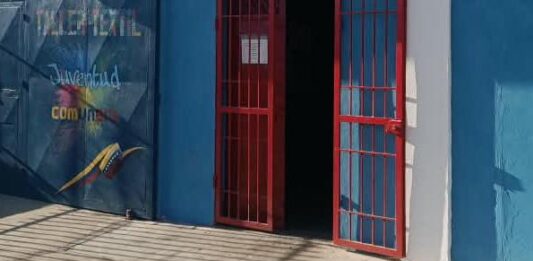 De madrugada y por la puerta trasera! Asaltan la Comuna Simón Bolívar en el sector Andrés Eloy Blanco