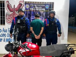 Trató de escapar tras chocar una moto policial y meterse en casa ajena: Detenido en Coro por resistencia y ultraje