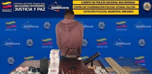 La PNB atrapa a tres sujetos con droga, calzado y joyas tras clamor vecinal