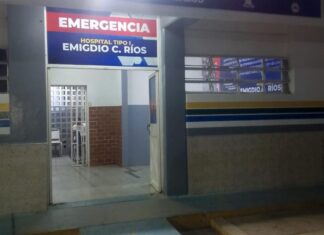 Funcionario de la PNB sufre accidente al esquivar un bache en la carretera Churuguara-Coro