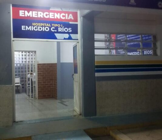 Funcionario de la PNB sufre accidente al esquivar un bache en la carretera Churuguara-Coro
