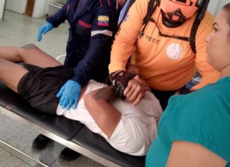 Motorizado resultó lesionado tras sufrir un deslizamiento en la vía a Buchuaco