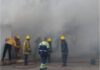 ¡Siniestro en Puerta Maraven! Incendio reduce a cenizas a tres vehículos en una residencia