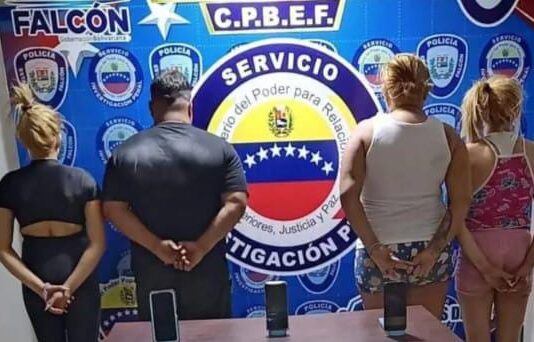 ¡A mano armada con palos! Invasores emboscan a comisiones policiales en Miranda y terminan tras las rejas