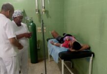 Joven resulta herido tras perder el control de su moto en Pueblo Nuevo
