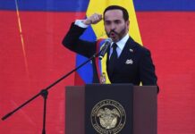 El presidente de Colombia ordena redadas migratorias y promete deportar a migrantes sin estatus legal