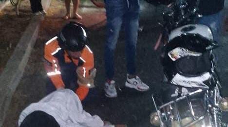 Motorizado sufre severo traumatismo tras aparatoso deslizamiento de moto en Punto Fijo