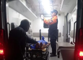 Mujer sufre deslizamiento de moto al ser sorprendida por un perro en Adaure