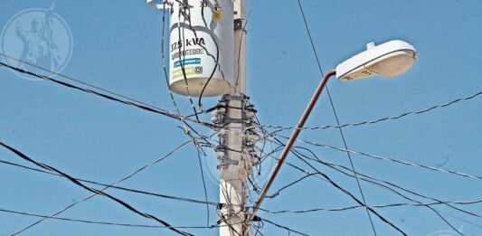Hombre cayó de un poste mientras realizaba trabajos de electricidad en Las Colonias de El Cardón