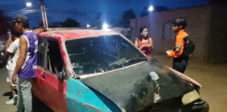Vehículo impactó contra un poste en Creolandia