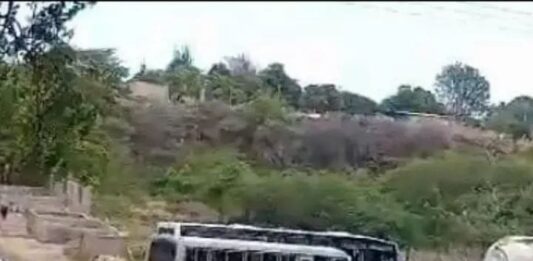 Vídeo| Sin agua no hay paso! Vecinos de Santa Teresa trancan la Morón-Coro cansados de esperar el vital líquido