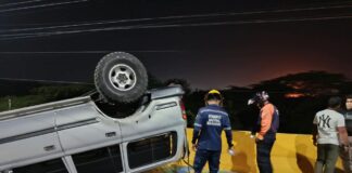 ¡Ileso de milagro! Conductor volcó su camioneta en la avenida Coro de Las Margaritas