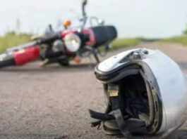 Adolescente sufrió escoriaciones tras estallar el caucho delantero de su moto en Píritu