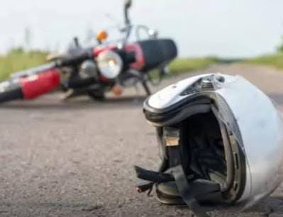 Adolescente sufrió escoriaciones tras estallar el caucho delantero de su moto en Píritu