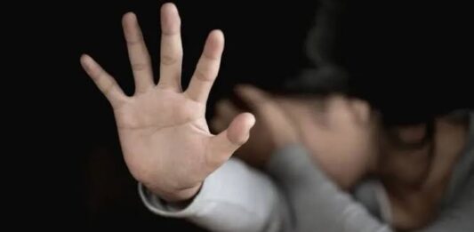 Buscan a «El Guaro» y dos compinches tras convertir en un infierno la vida de una adolescente en Los Taques