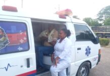 Adulto mayor resulta lesionado tras trágica colisión entre moto y camión en la Coro-Churuguara