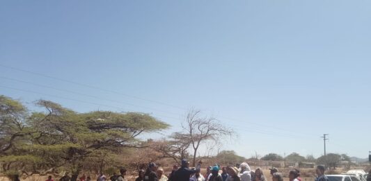Habitantes de Moruy trancan la vía hacia Pueblo Nuevo en protesta por falta de agua