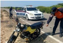 Albañil resulta herido tras sufrir aparatoso deslizamiento en su moto en la Coro-Punto Fijo