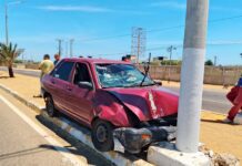 Choque contra poste en la intercomunal Alí Primera deja dos personas lesionadas