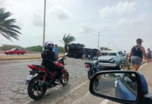 Vídeo| ¡Impactante colisión y vuelco en la Alí Primera! Accidente entre dos vehículos deja un lesionado