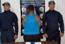 Detenido por agredir a una funcionaria y generar destrozos en la sede policial de Las Velitas