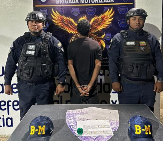 Detienen a sujeto con dosis de crack en el sector 28 de Julio de Coro