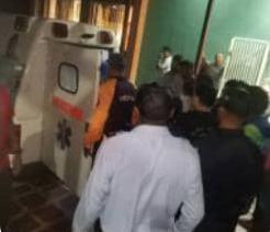 Dos hombres resultaron lesionados tras la caída de un poste en Píritu
