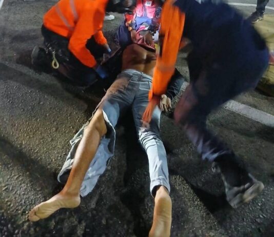 Colisión entre moto Toro y Toyota Yaris en la esquina del Hotel Concord Suites dejó un lesionado