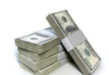 Exmilitar asesina a una pareja por una deuda de $13.500 en Barinas