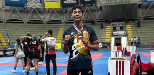 Atleta José Virgilio Martínez conquista medalla de bronce en el Campeonato Nacional de Karate Do