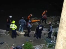 Tragedia en Puente Baloa: recuperan el cuerpo de un hombre que cayó al río Guaire