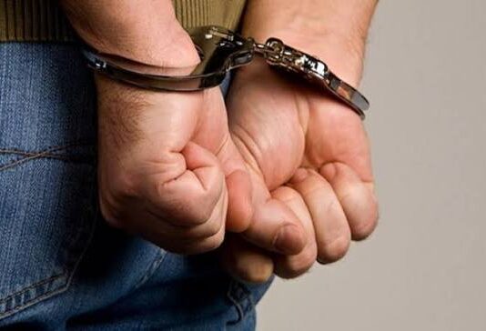 Detenida pareja en el Zulia por brutal agresión contra su hija de 5 años: el padre la atacó con una piedra