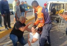 Neumático trasero le estalló a un motorizado y su acompañante resultó lesionada en Punto Fijo