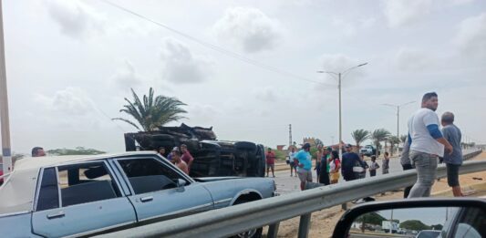 Accidente de tránsito en Punto Fijo deja cinco lesionados, entre ellos tres niños y un lactante