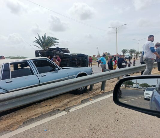 Accidente de tránsito en Punto Fijo deja cinco lesionados, entre ellos tres niños y un lactante