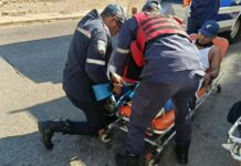 Distracción al volante provoca colisión entre camión y motocicleta en el Centro de Punto Fijo