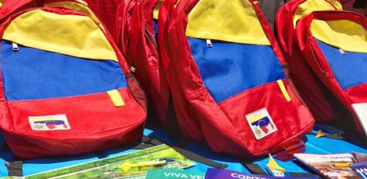 Más de un millón de niños recibirán morrales escolares