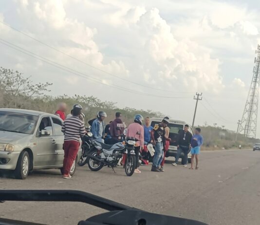 Vídeo| Una joven perdió la vida tras fatal deslizamiento de moto en El Taparo