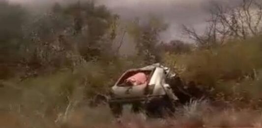Vídeo|Colisión frontal entre dos vehículos deja un muerto y cinco heridos en la carretera El Tigre – Ciudad Bolívar